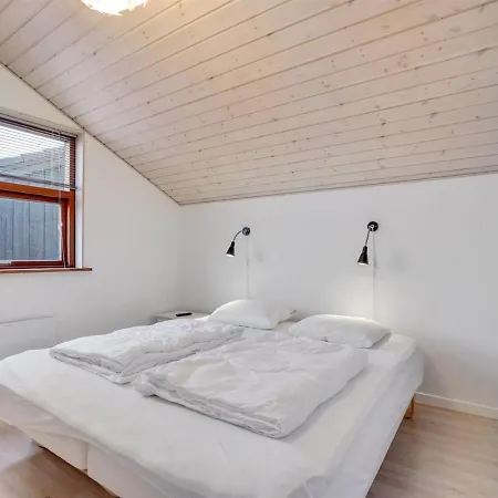 Holiday home Finna - 1km From The Sea In Nw Jutland By Interhome