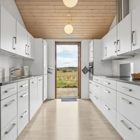 Nyaraló Finna - 1km From The Sea By Interhome