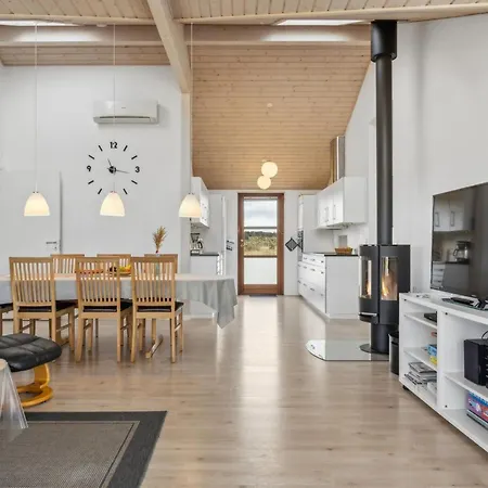 Nyaraló Finna - 1km From The Sea By Interhome *