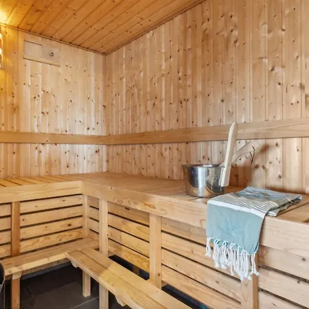 Finna - 1km From The Sea By Interhome Nyaraló